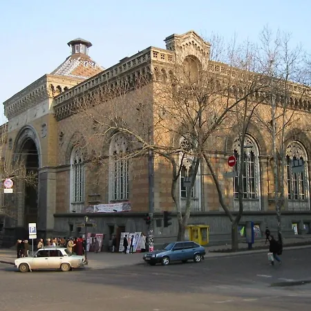 Apartment On Pushkinskaya 16 *