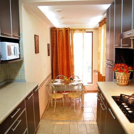 On Pushkinskaya 16 Apartment *