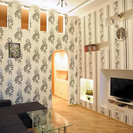 Apartment On Pushkinskaya 16 *