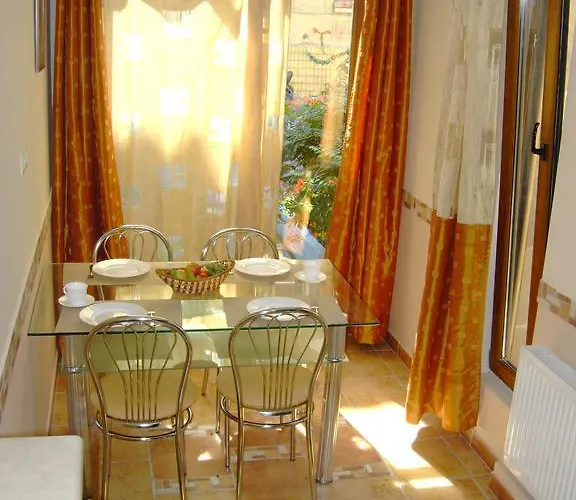 Apartment On Pushkinskaya 16 *